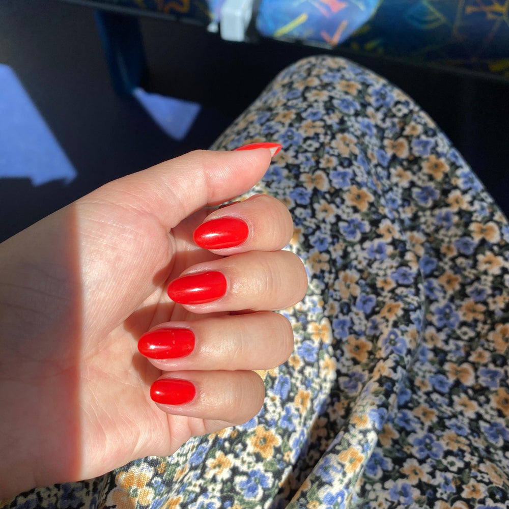 KOKOIST E-69 Summer Red - Bee Lady Nails & Goods