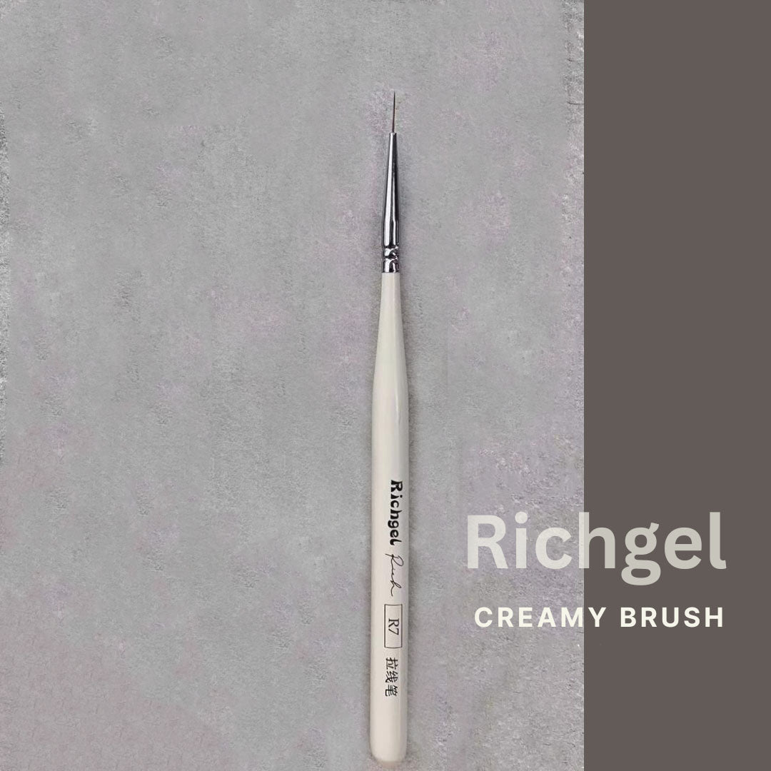 Bee Lady Nails - Creamy Brush R7 Long Liner