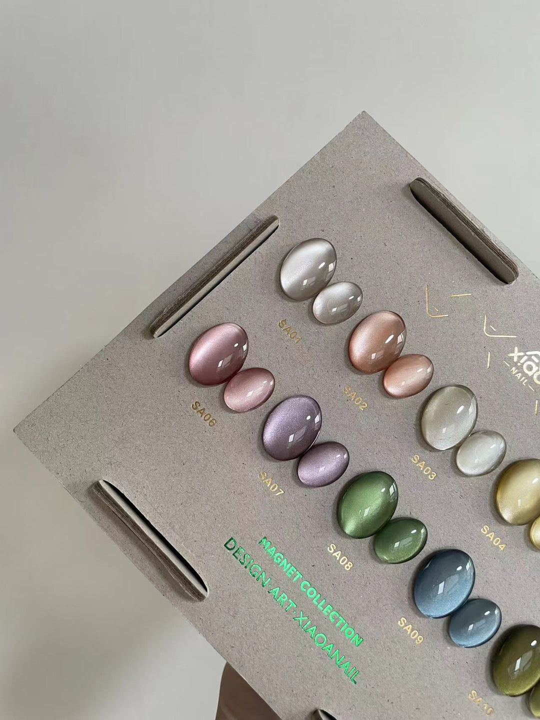 Xiao A - The Antique Jewelry Magnet Series 10 Colours (Free magnet + Brush Cleaner)