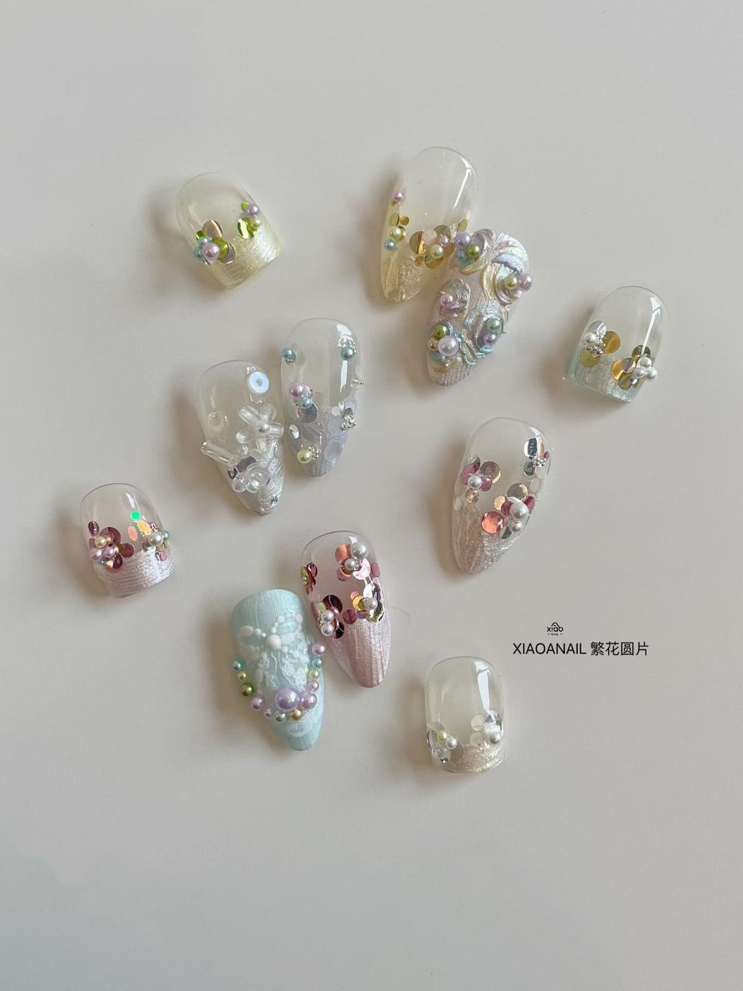 Xiao A - 12 Grid glitter set