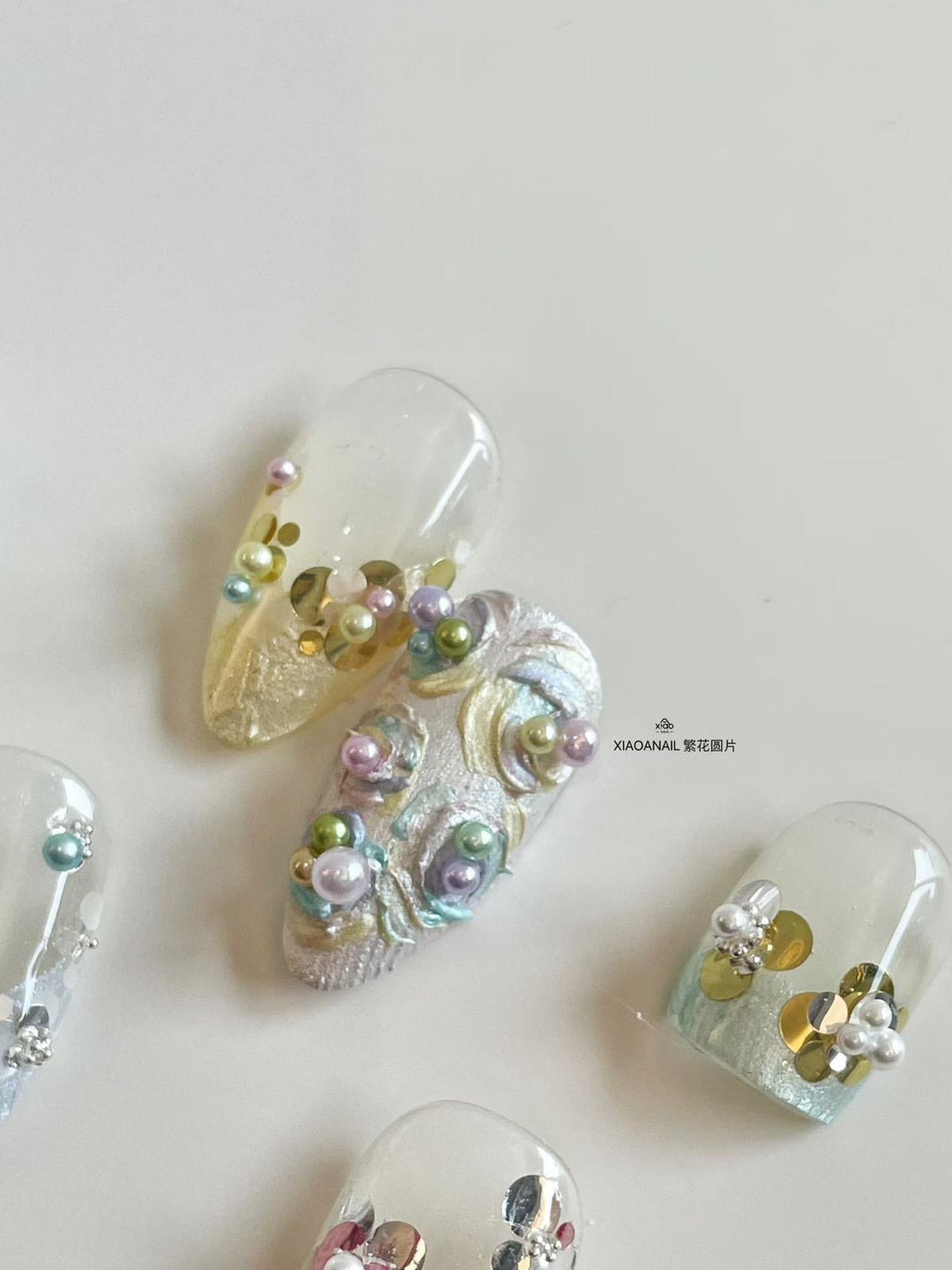 Xiao A - 12 Grid glitter set