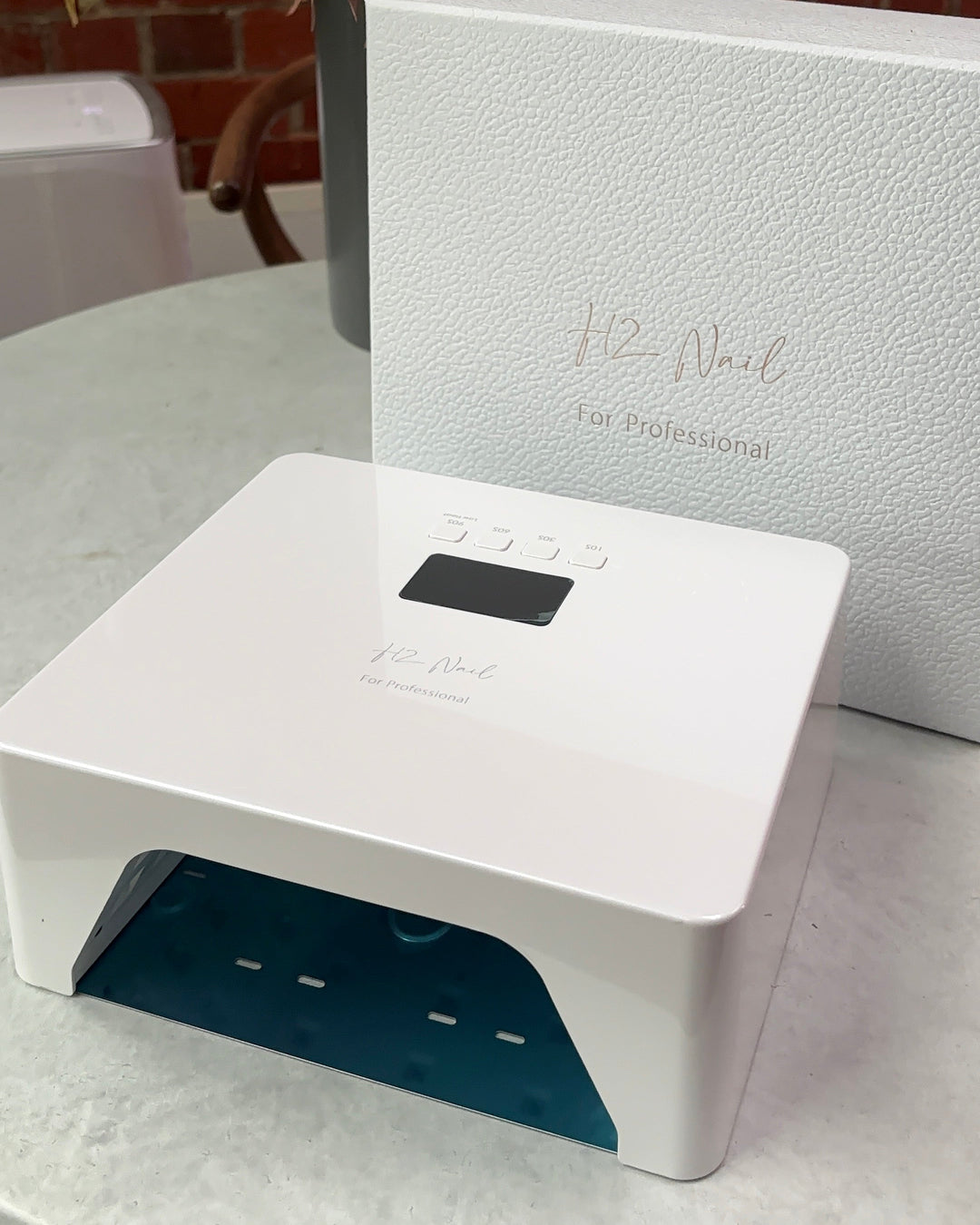 H2 Nail - White with Cord LED/UV Lamp  (New AU Plug)