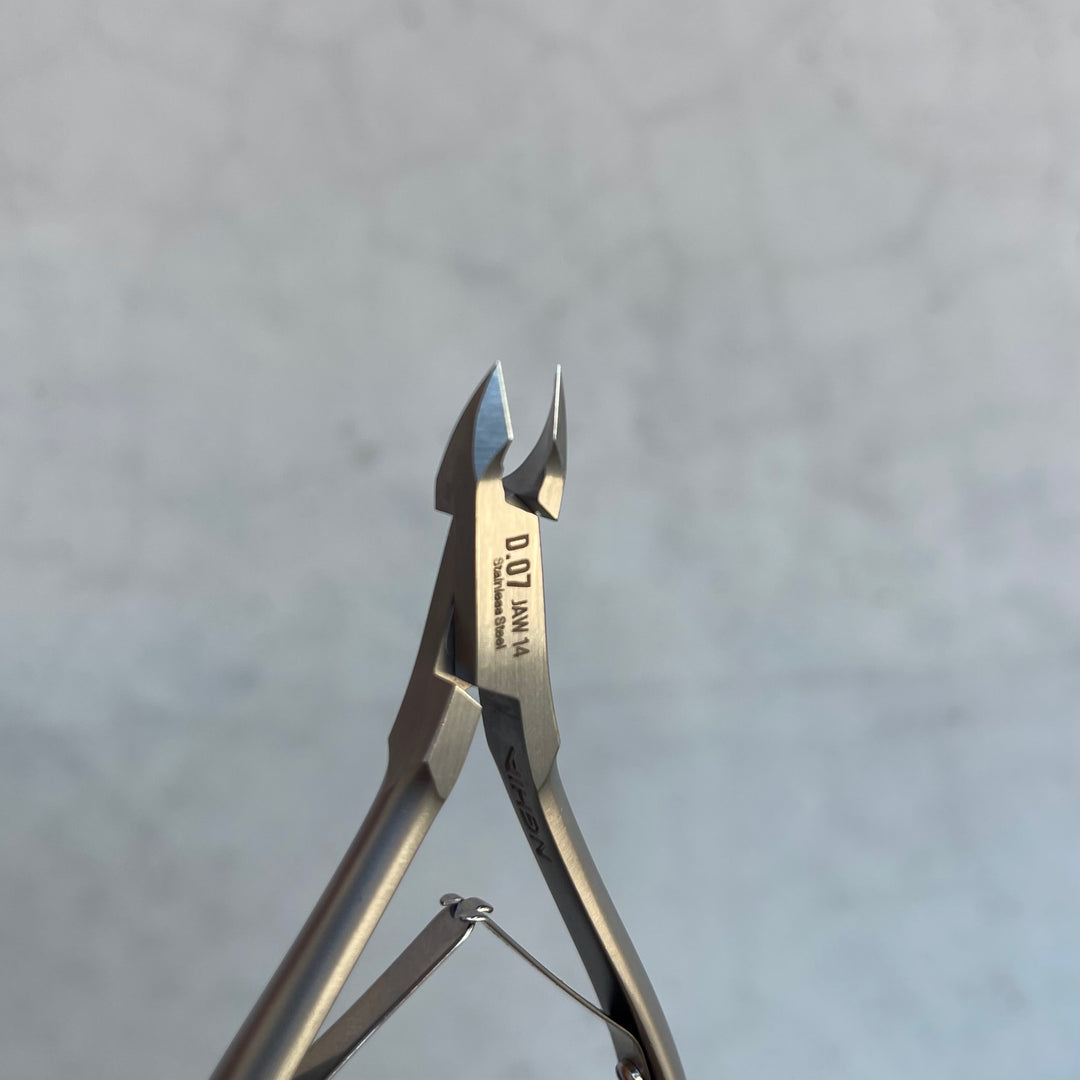 Nghia - D-07 Stainless Steel Cuticle Nipper (single spring)