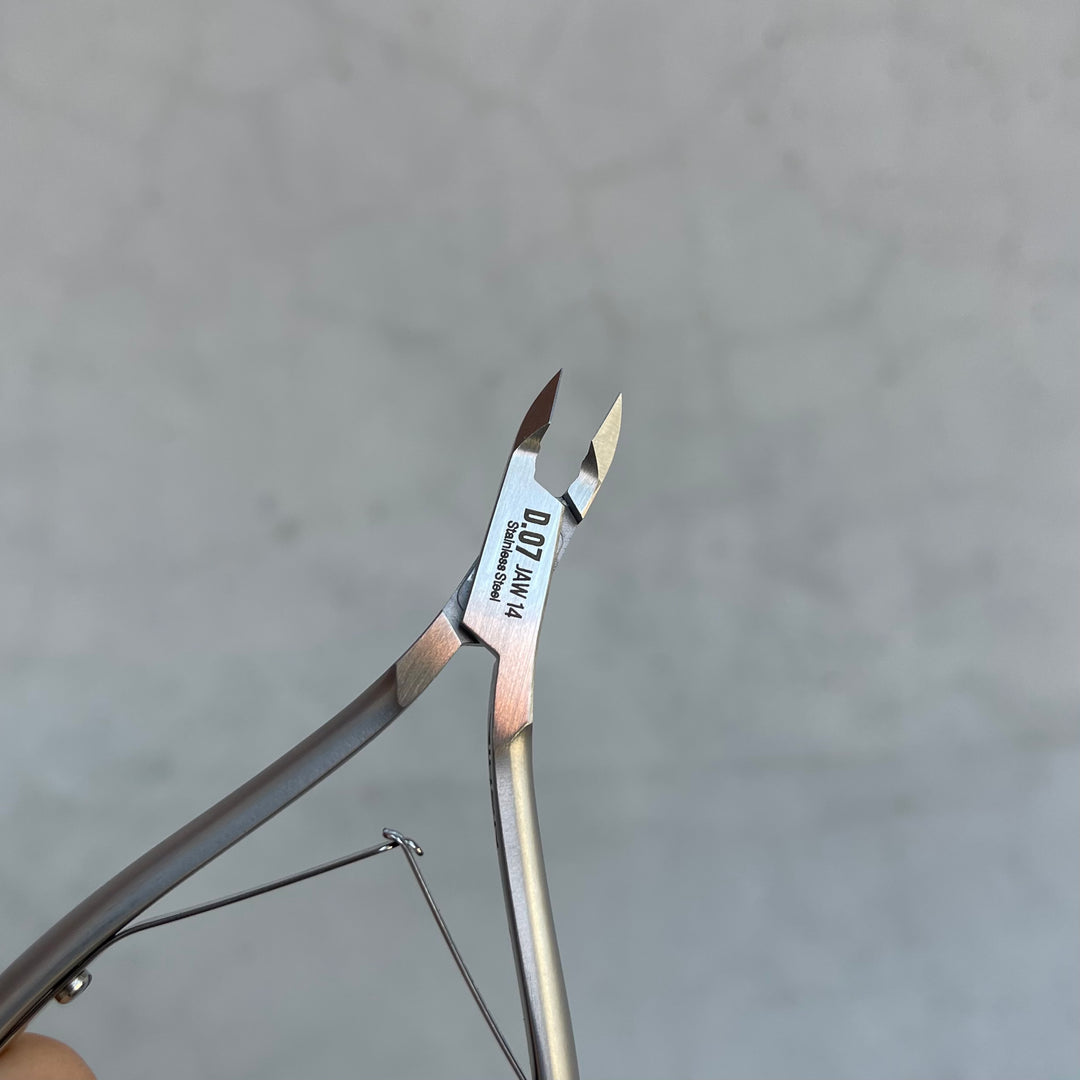 Nghia - D-07 Stainless Steel Cuticle Nipper (single spring)