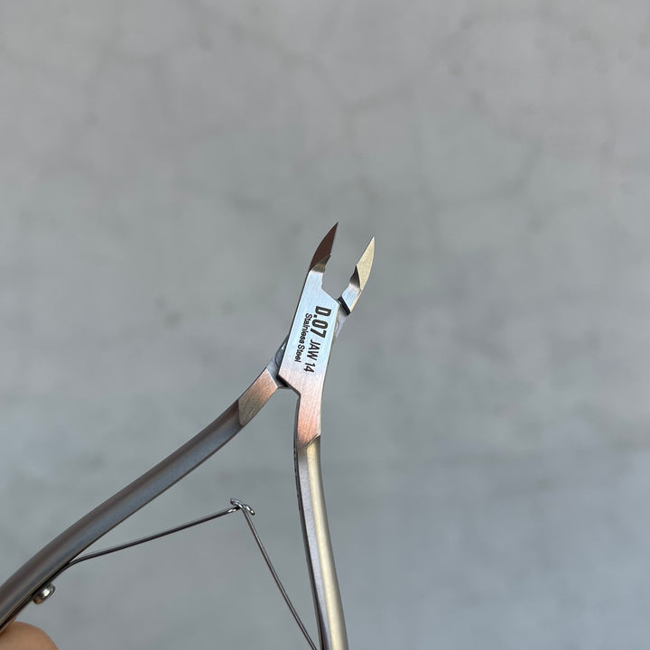 Nghia - D-07 Stainless Steel Cuticle Nipper (single spring)