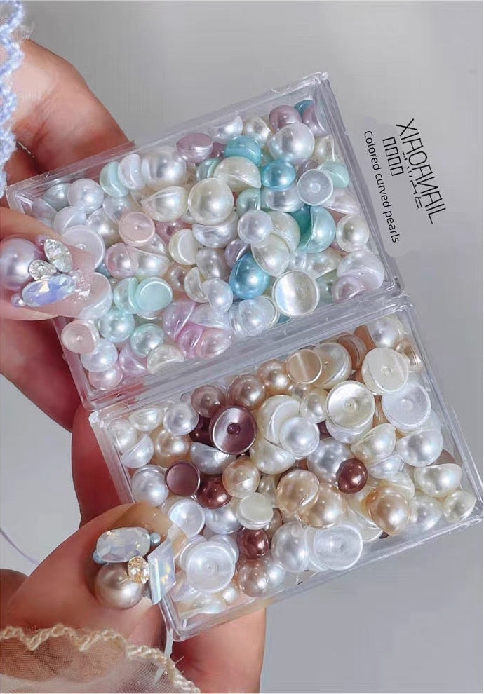 Xiao A - Curved Back Pearls