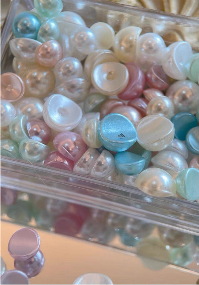 Xiao A - Curved Back Pearls