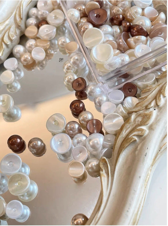 Xiao A - Curved Back Pearls