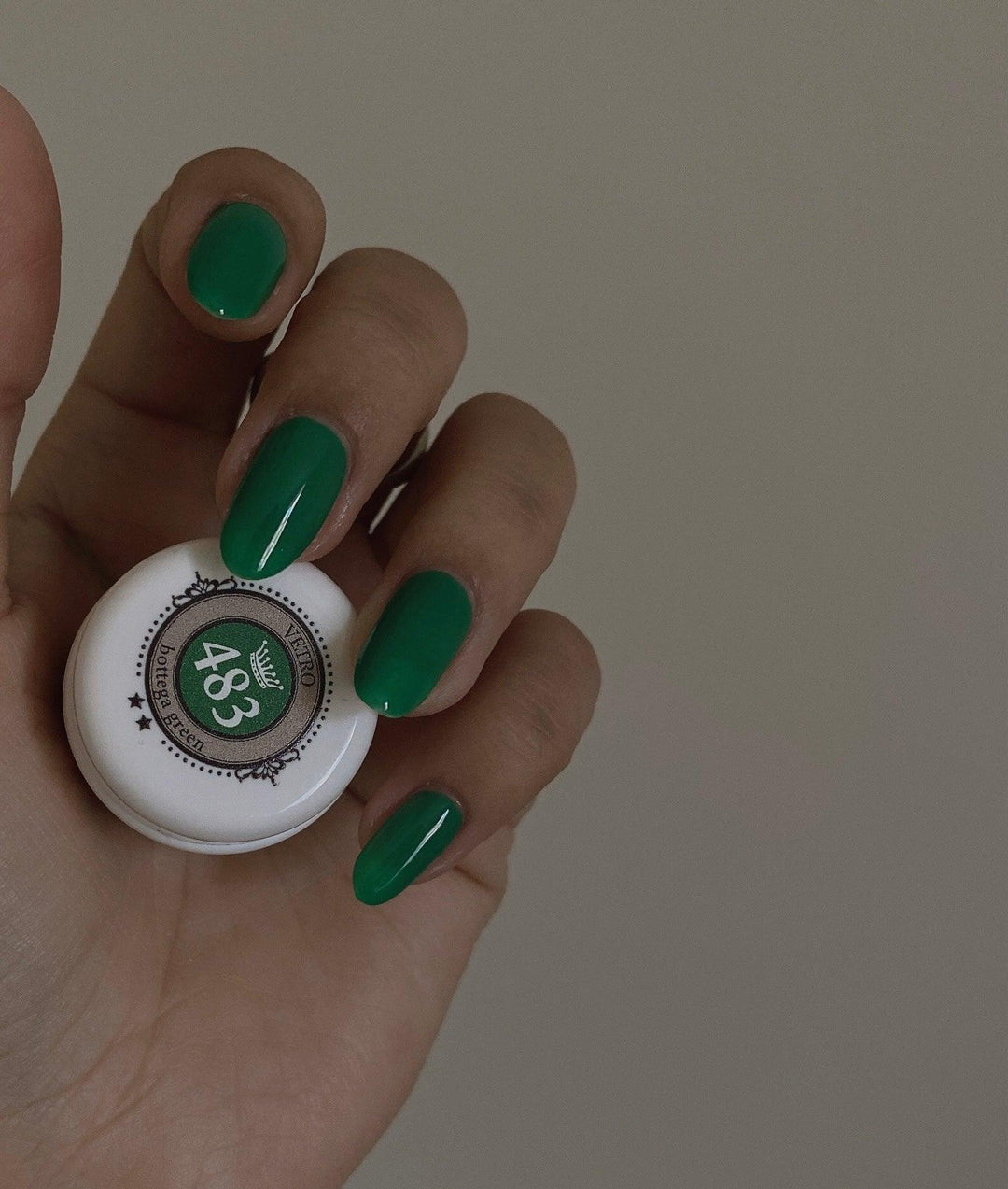 VETRO VL483A - Bottega Green - Bee Lady nails & goods